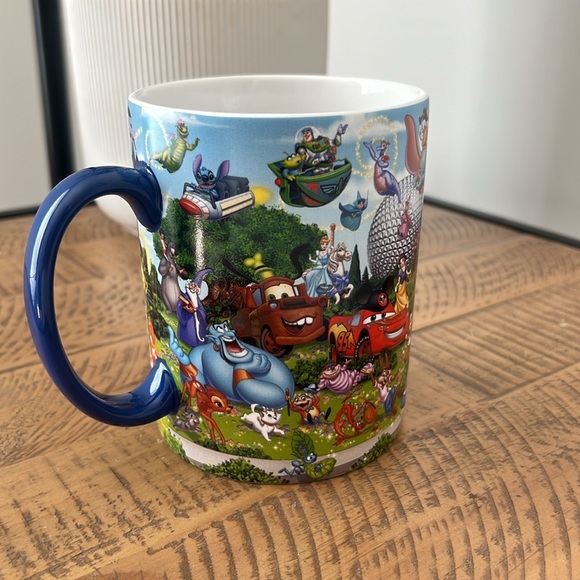 Amazing Walt Disney World Mug - Picture 3 of 8